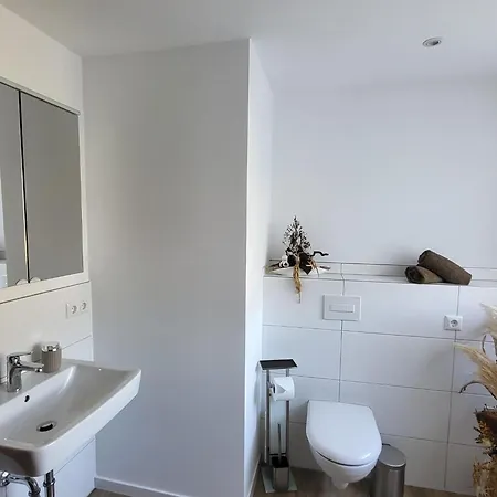 Regal In With Garden And Grill *