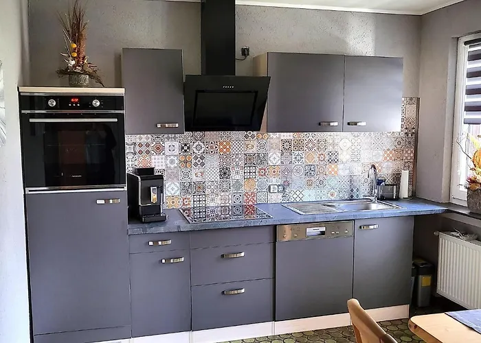 דירה Regal In With Garden And Grill