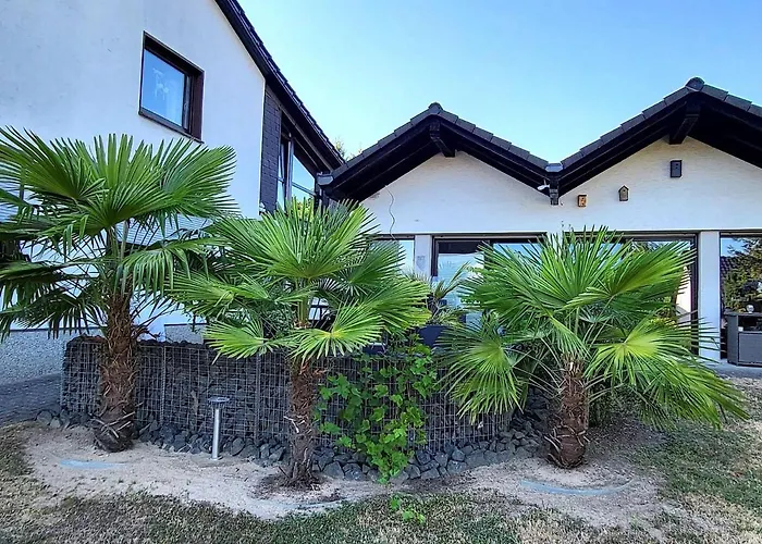 דירה Regal In With Garden And Grill