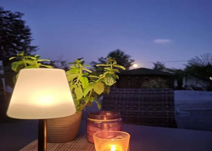 Regal In With Garden And Grill * Pracht