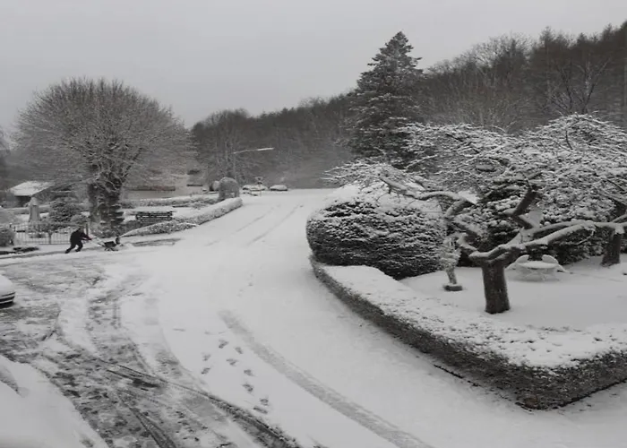 Regal In With Garden And Grill